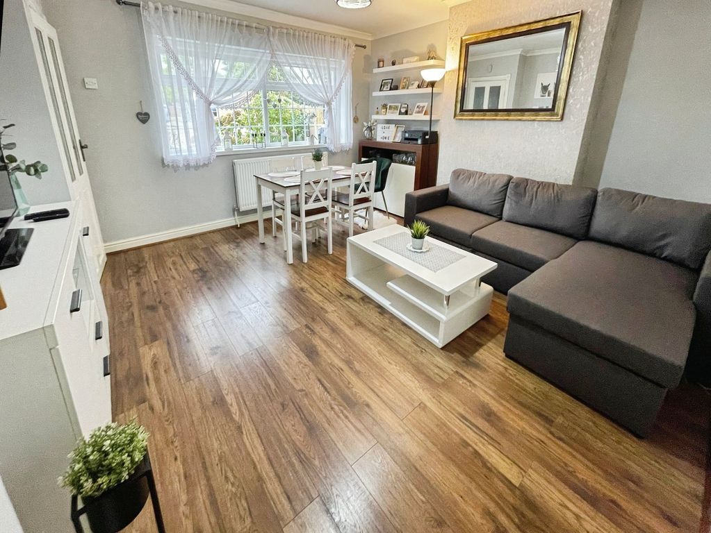 Property photo 2 of 20 Lounge/Dining Room