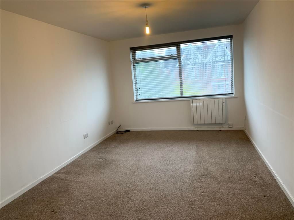 Property photo 3 of 11 Image