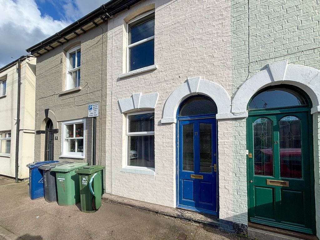 Property photo 1 of 7 Front