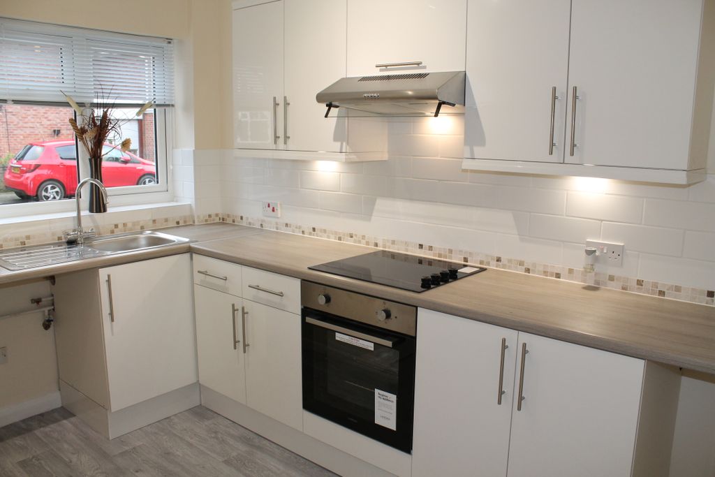 Property photo 2 of 9