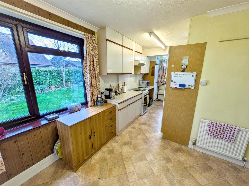 Property photo 2 of 19 Kitchen / Dining Room