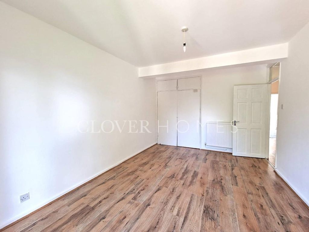 Property photo 3 of 10 9Ec41004-F424-4d56-99dc-E0d23A299Ff4.Jpg