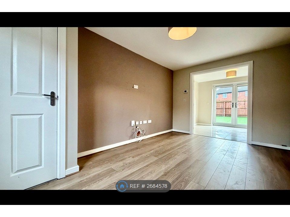 Property photo 3 of 26