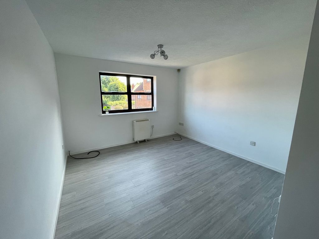 Property photo 2 of 4