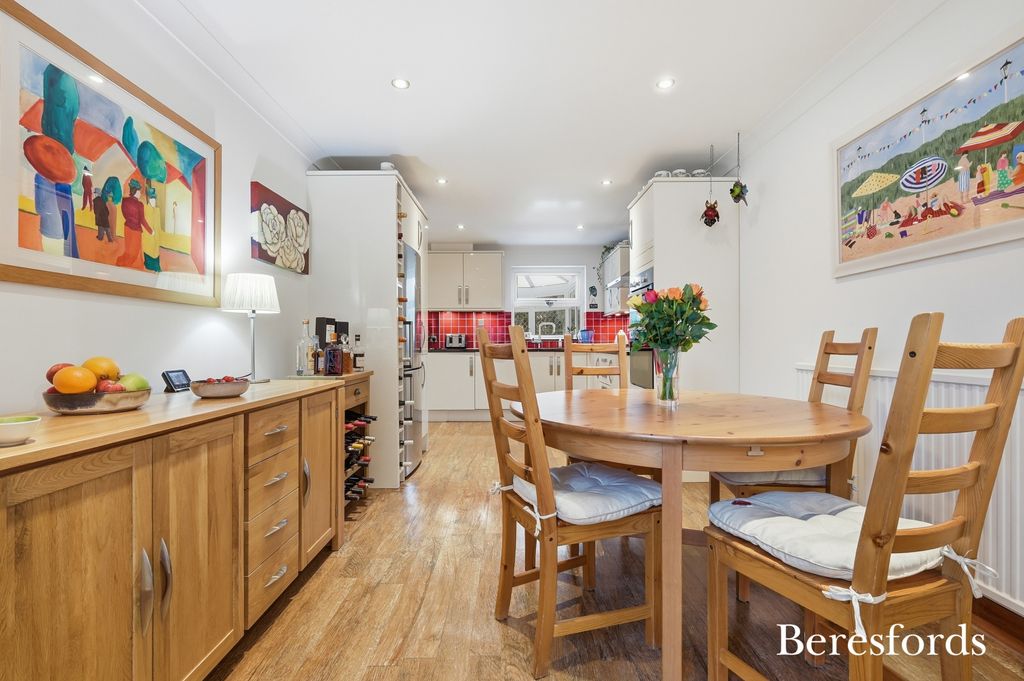 Property photo 3 of 24 Picture No. 28