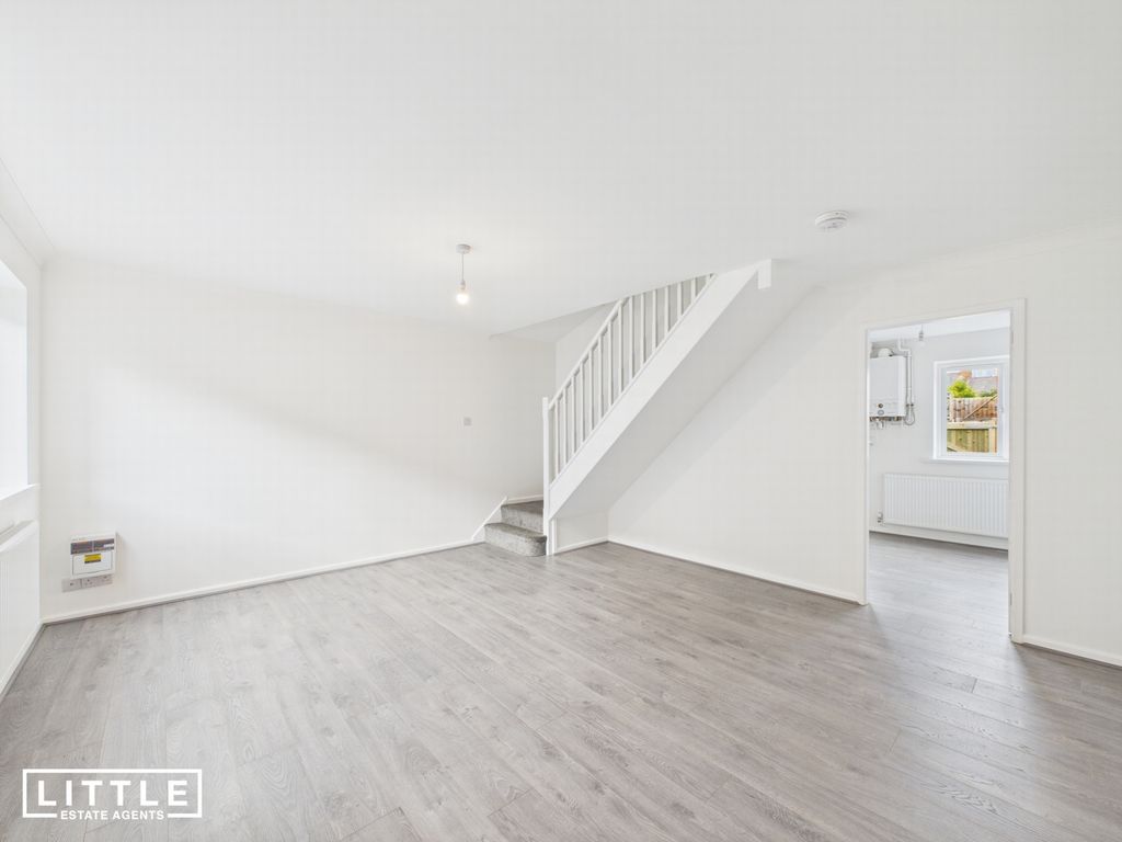 Property photo 3 of 14 Photo 2