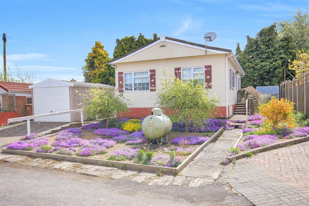 Property photo 1 of 13 Front 1.Jpg