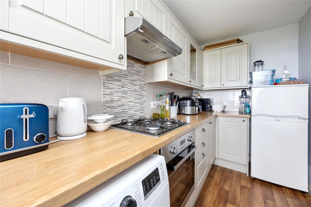 Property photo 3 of 17 Picture No. 09