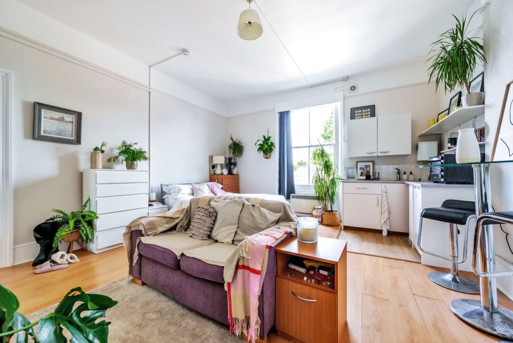 Property photo 3 of 5 1000754 (1)