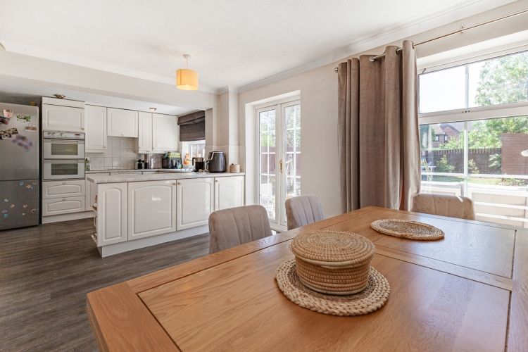 Property photo 2 of 9 301328