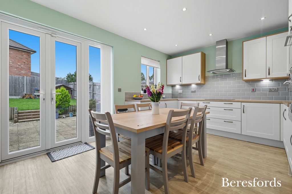 Property photo 3 of 24 Picture No. 19