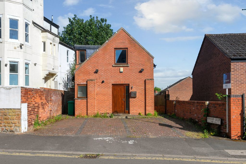 Property photo 1 of 6 Picture No. 26