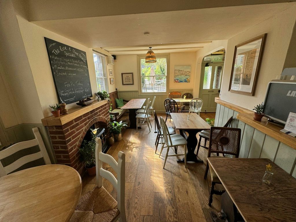Property photo 2 of 23 Pub 21  Copy.Jpg
