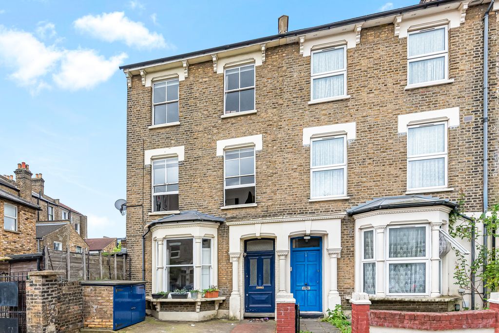 Property photo 1 of 30