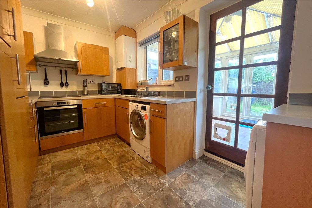 Property photo 2 of 11 Picture No. 10