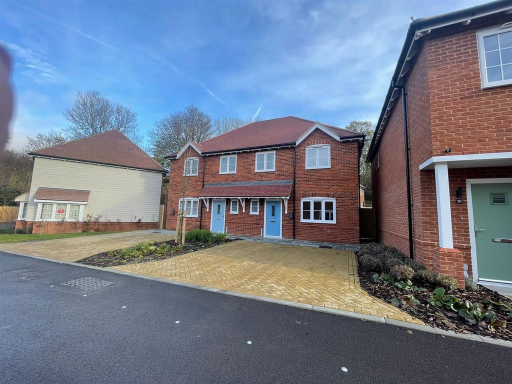 Property photo 1 of 15 Front.Jpeg