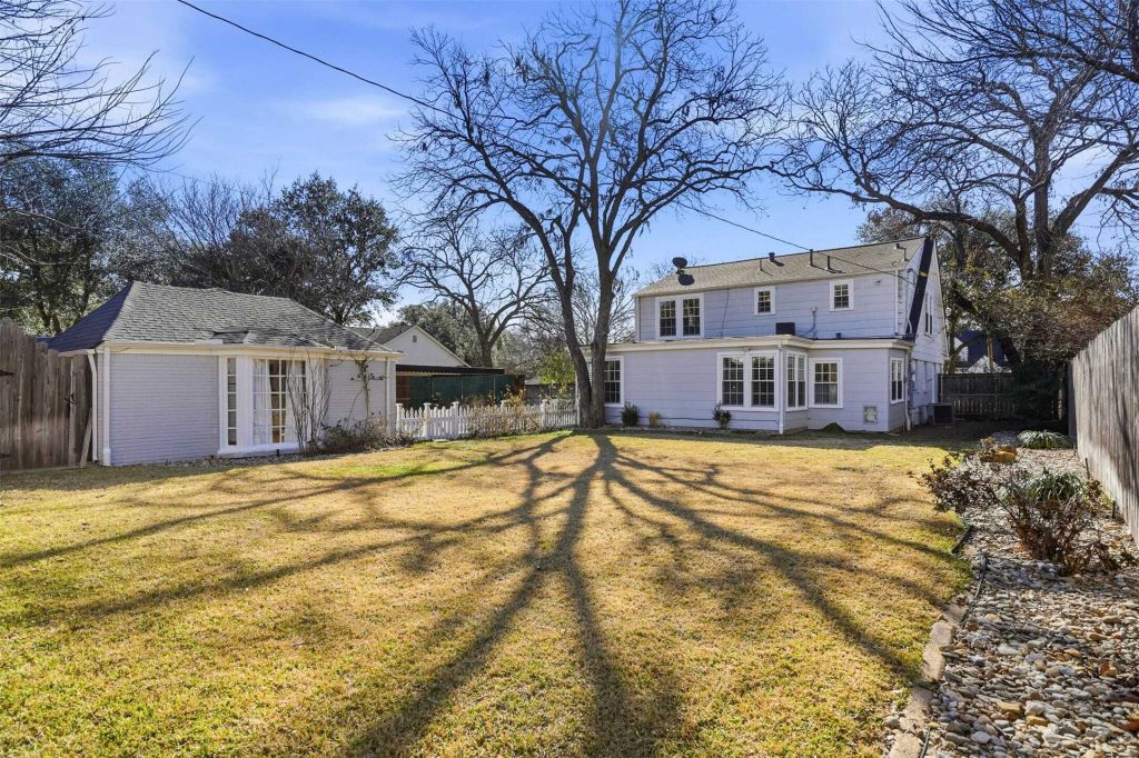 Property photo 3 of 3 <Alttext/>