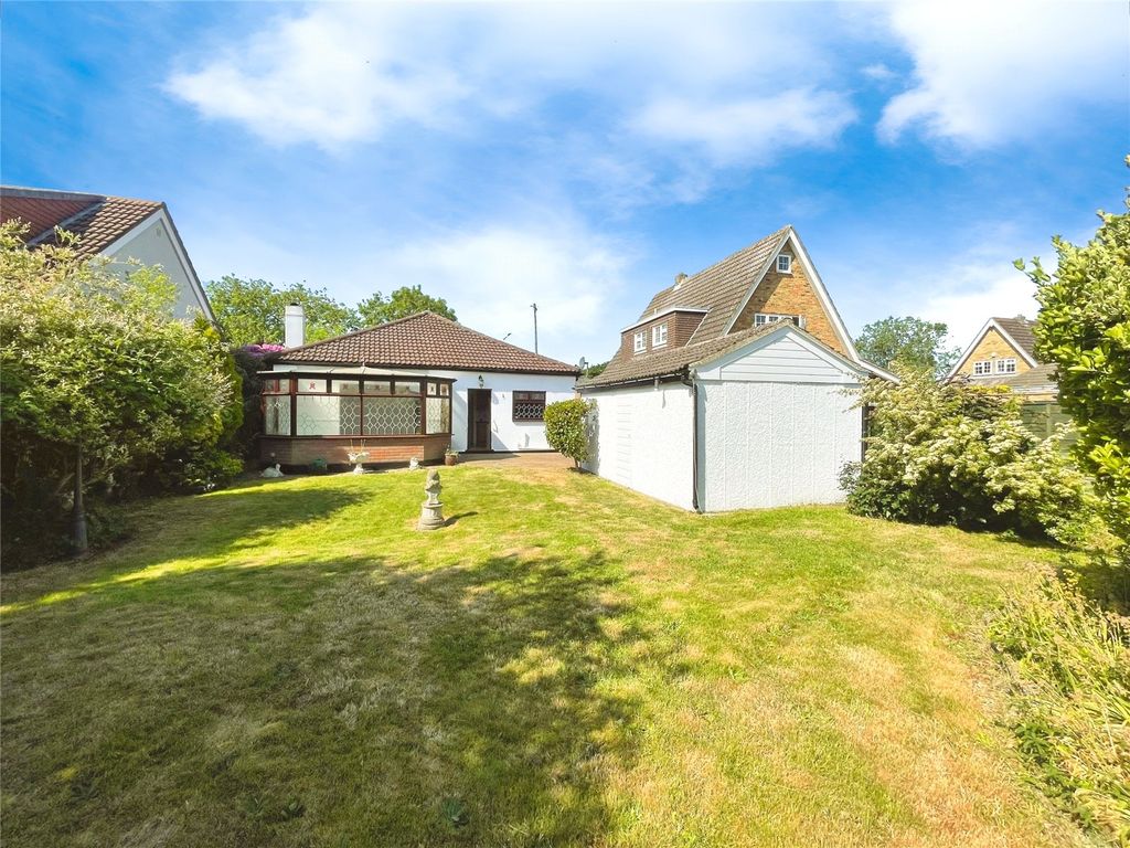 Property photo 2 of 17 Picture No. 11