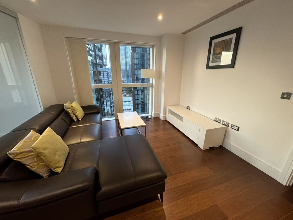 Property photo 2 of 12 1