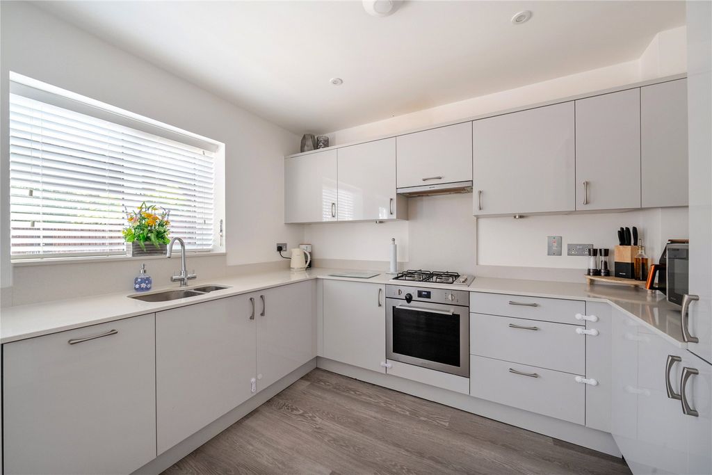 Property photo 2 of 16 Picture No. 04