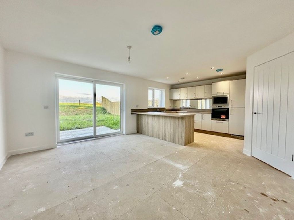 Property photo 3 of 23 Photo 14