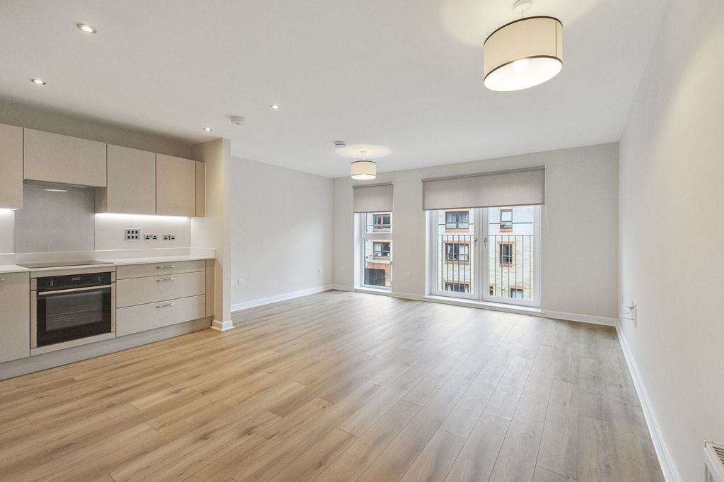 Property photo 2 of 10 2