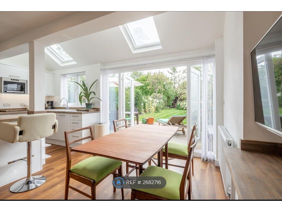 Property photo 1 of 12 Kitchen/Dining Room