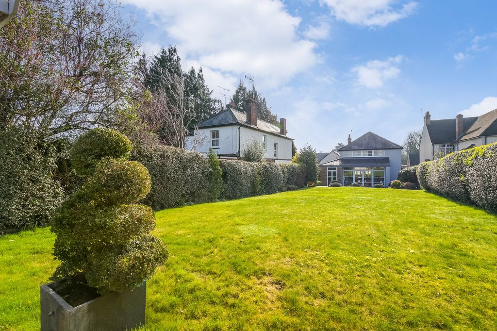 Property photo 3 of 24 Picture No. 23