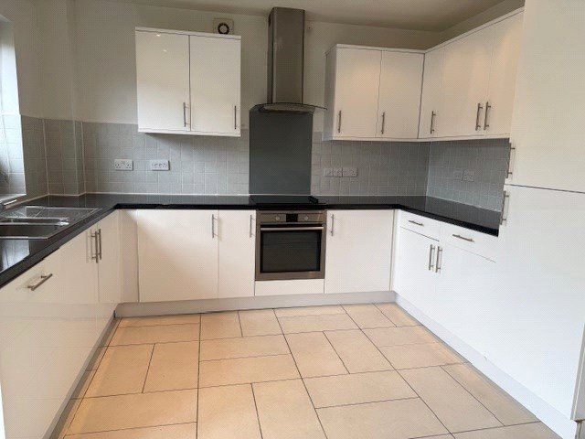 Property photo 1 of 8 Kitchen