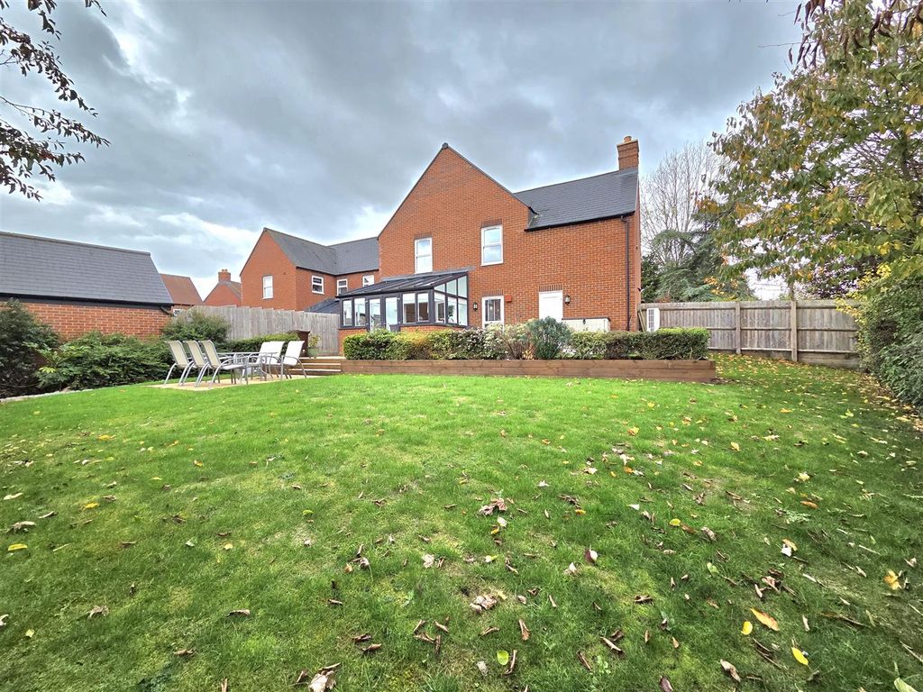 Property photo 3 of 23