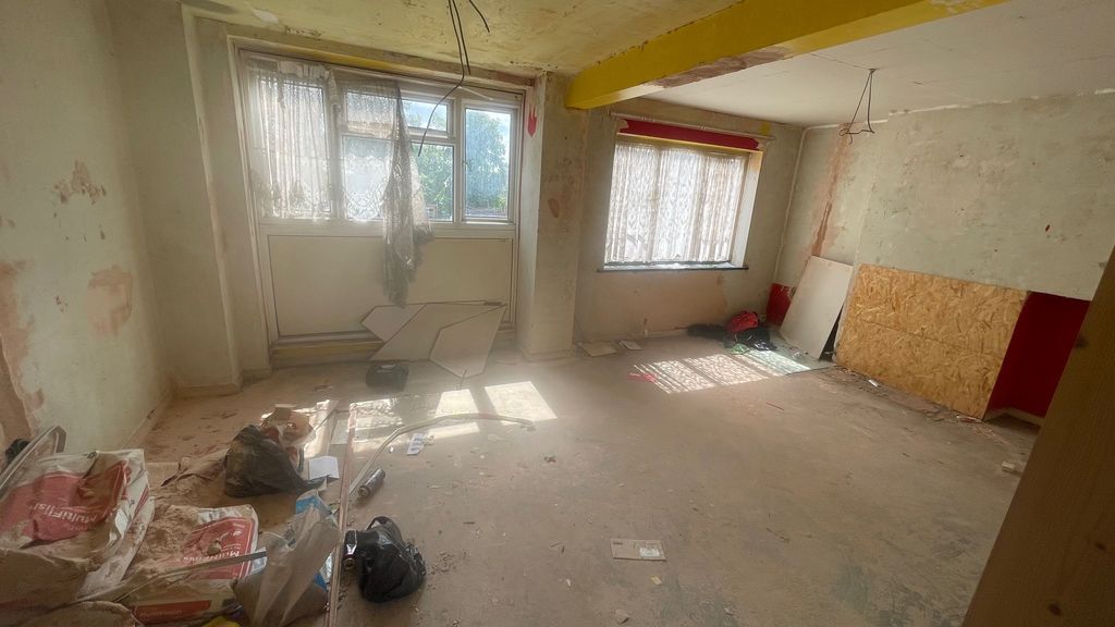 Property photo 3 of 11