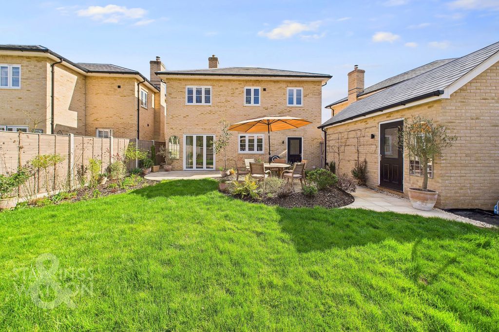 Property photo 1 of 23