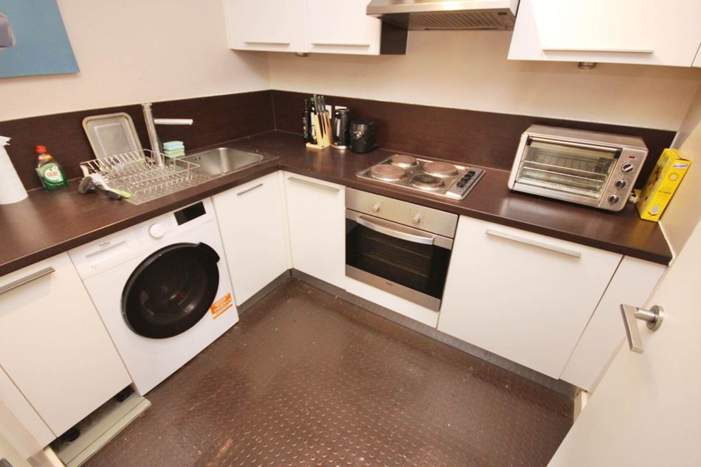 Property photo 3 of 5