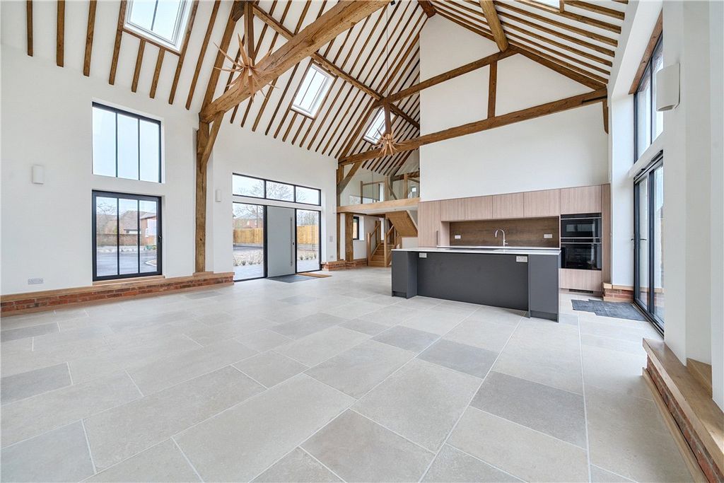 Property photo 2 of 13 Picture No. 04