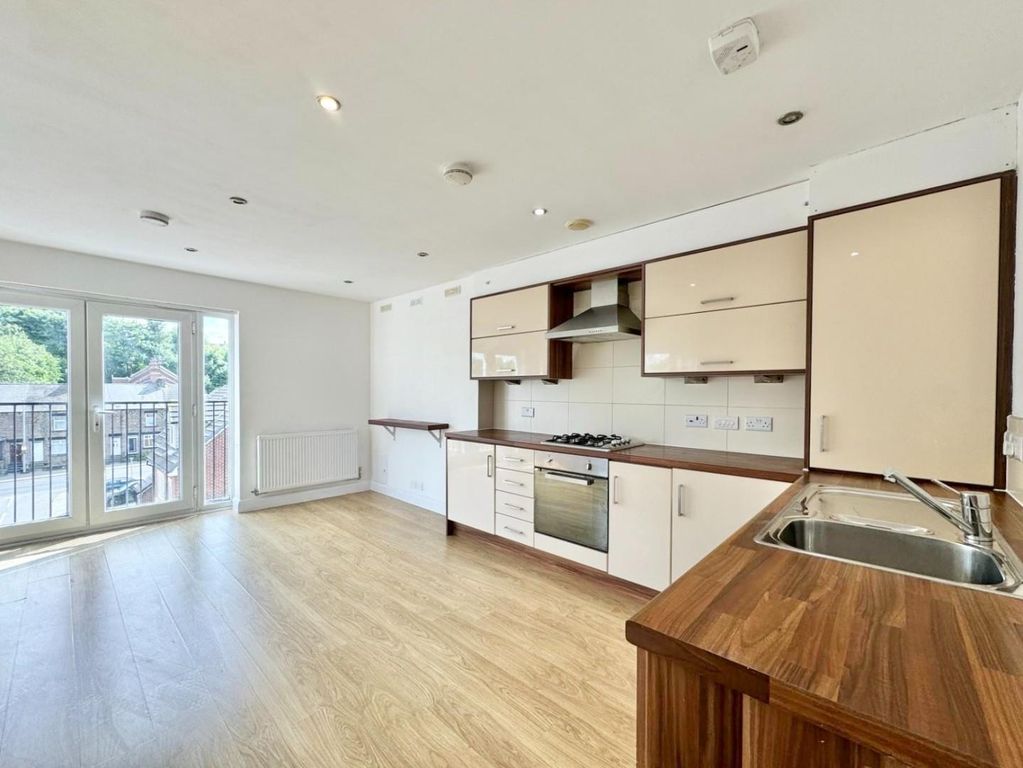 Property photo 1 of 7 1E99Ea73-A861-47Ac-B7Fd-F0c6Adf10Bca.Jpg