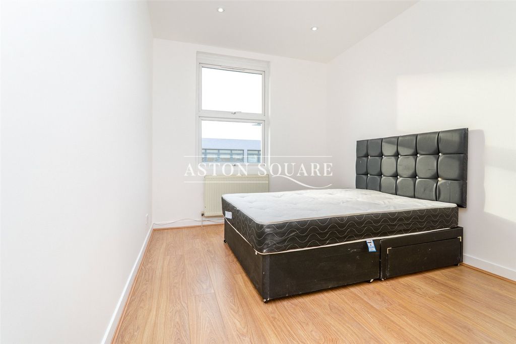 Property photo 2 of 4 Picture No. 01