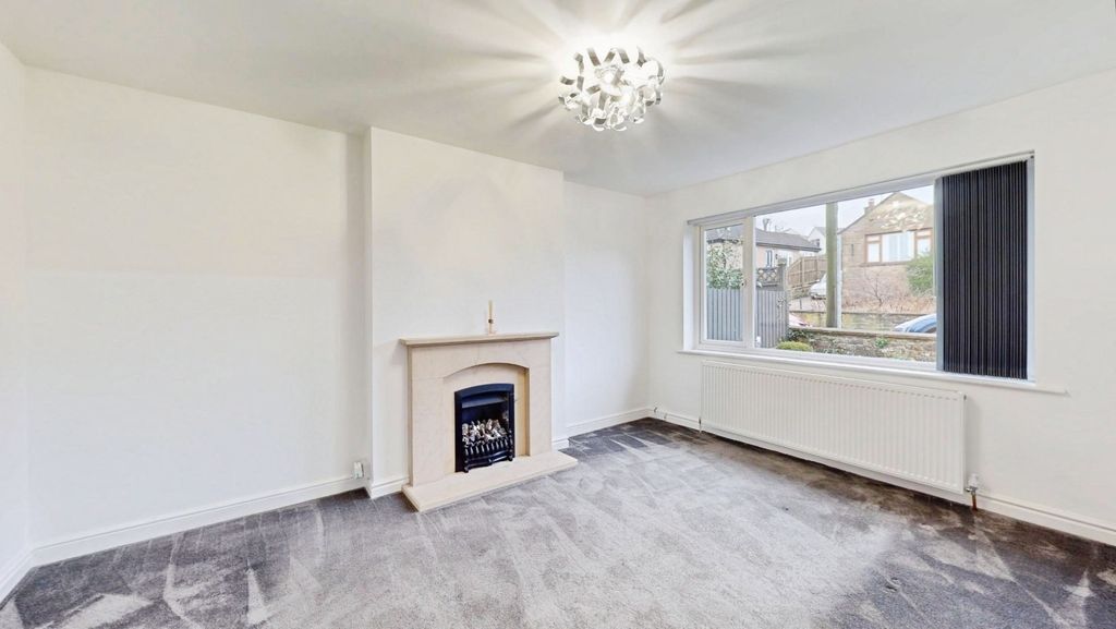 Property photo 3 of 17 Pbox-Img.Jpg