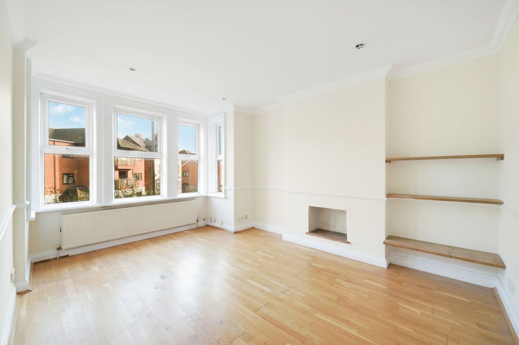 Property photo 3 of 9