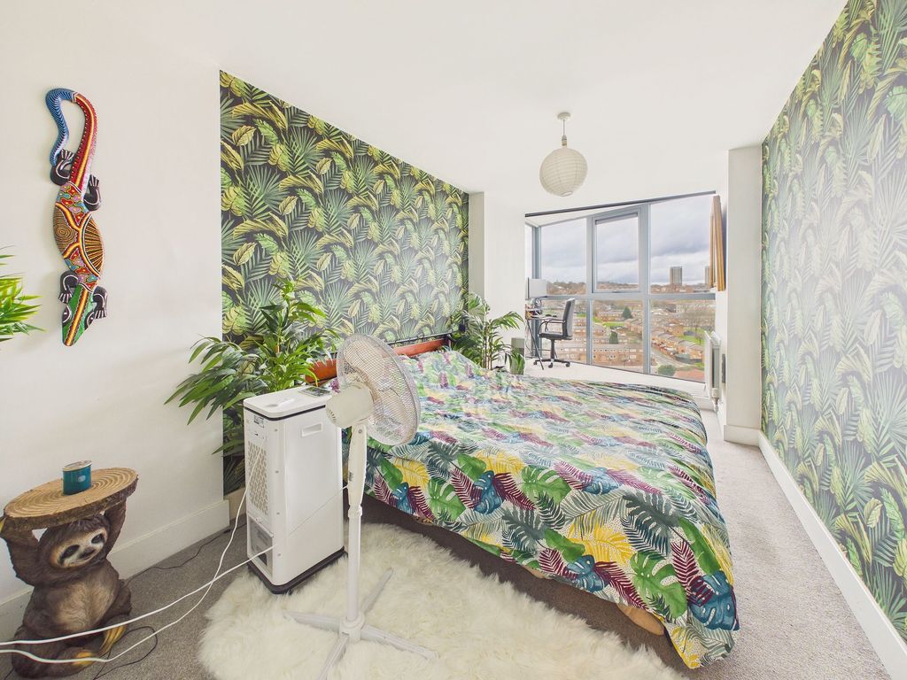 Property photo 3 of 11 Bedroom One