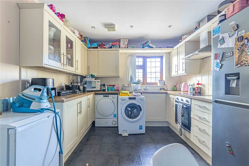 Property photo 2 of 11 Picture No. 05