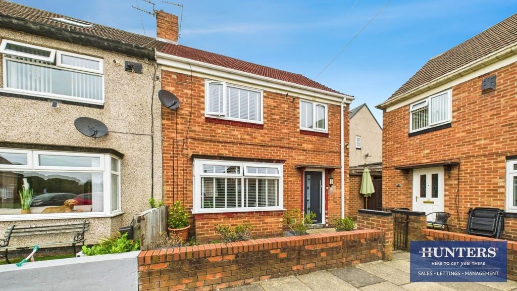 Property photo 1 of 12 External