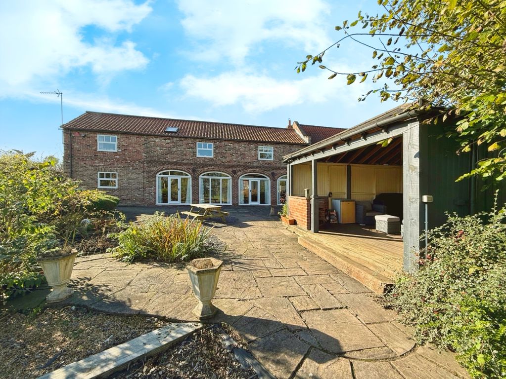 Property photo 1 of 22 3666561