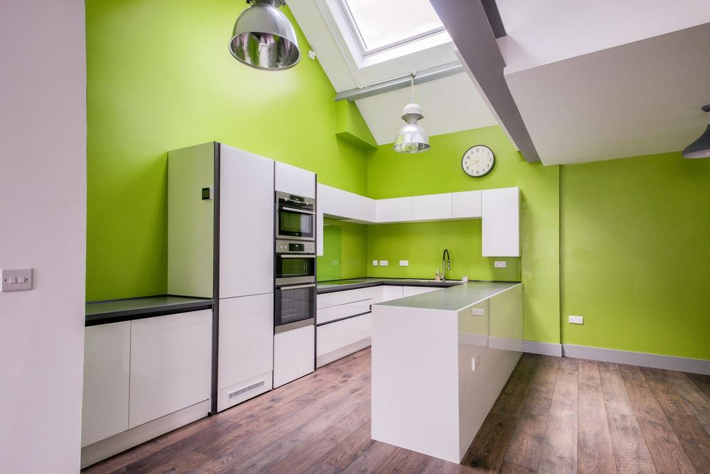 Property photo 2 of 13 Kitchen