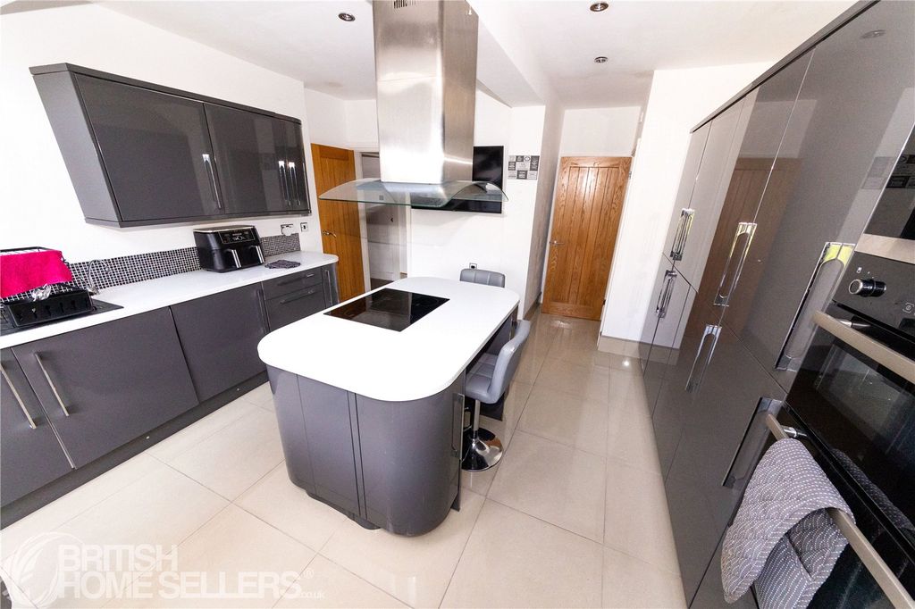 Property photo 3 of 27 Picture No. 47
