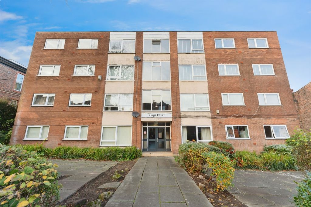 Property photo 1 of 17