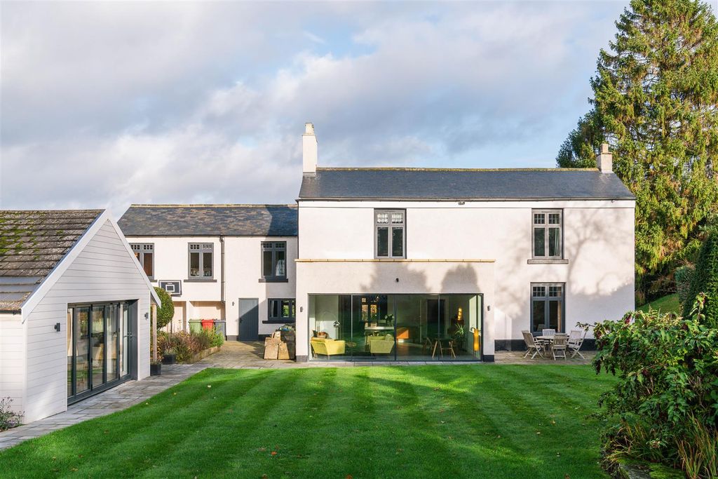 Property photo 2 of 83 Externals-3.Jpg