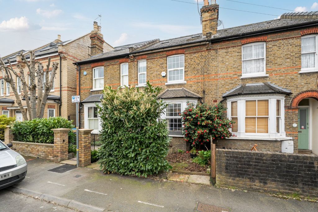 Property photo 2 of 16 Picture No. 27