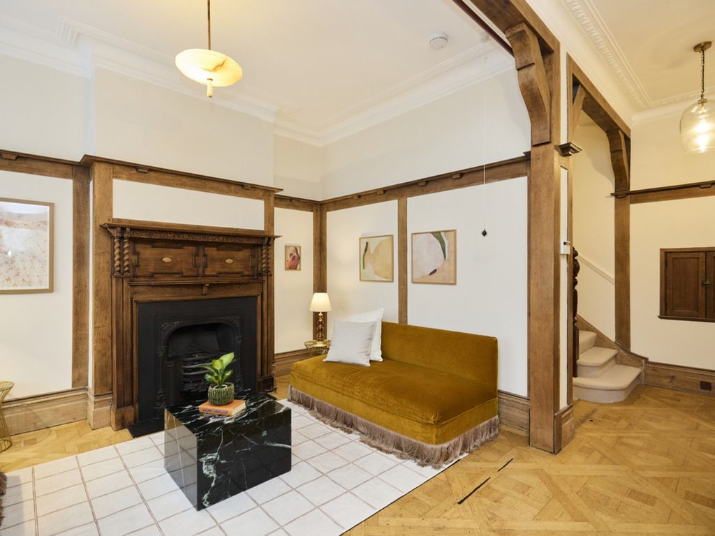 Property photo 2 of 23