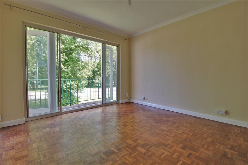 Property photo 2 of 8 Living Room