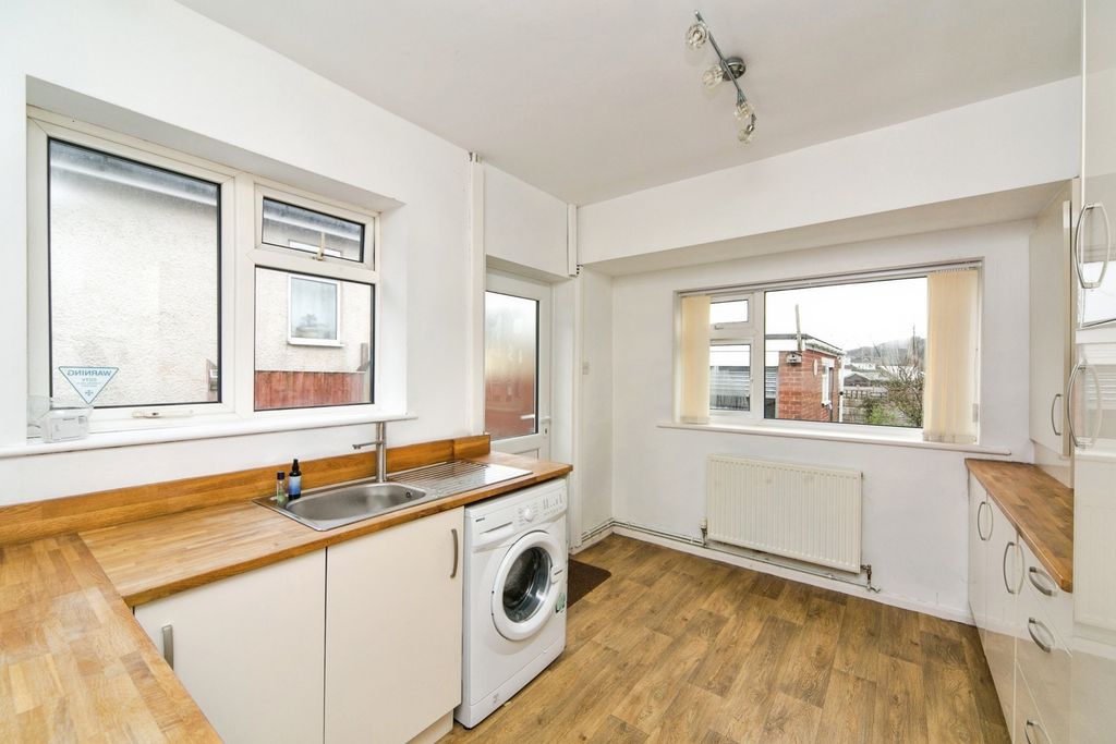 Property photo 3 of 14 Pbox-Img.Jpg